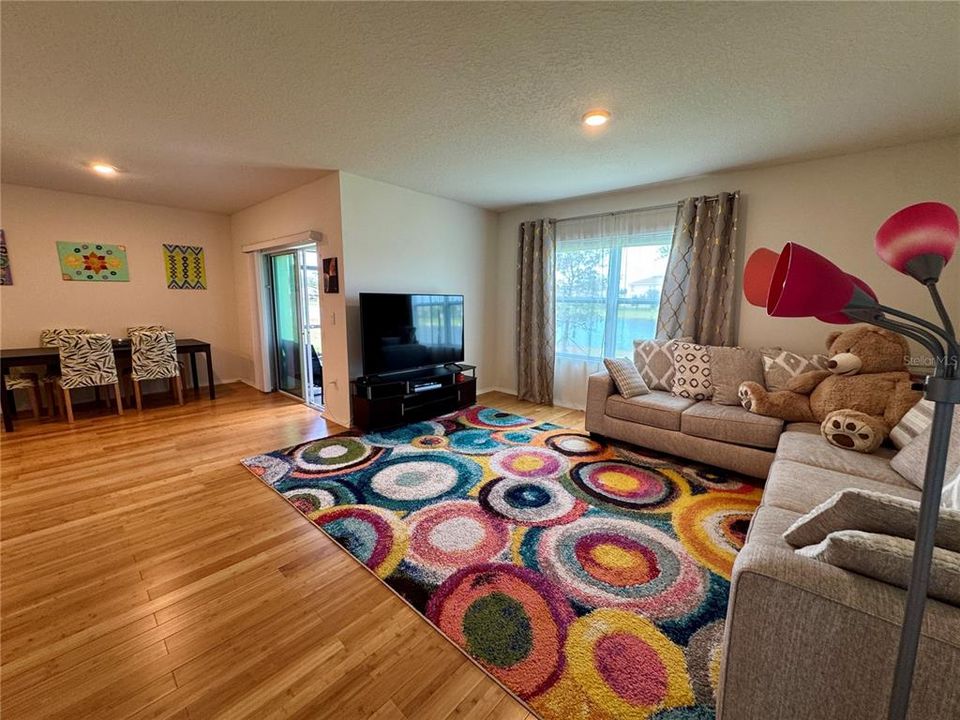 For Sale: $346,900 (4 beds, 2 baths, 1846 Square Feet)