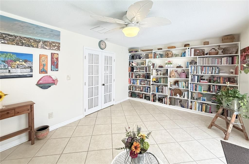 For Sale: $584,500 (3 beds, 2 baths, 1882 Square Feet)