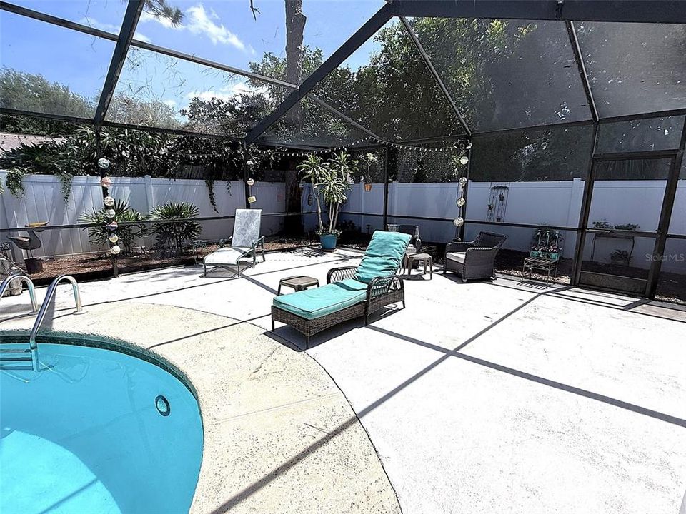 For Sale: $584,500 (3 beds, 2 baths, 1882 Square Feet)