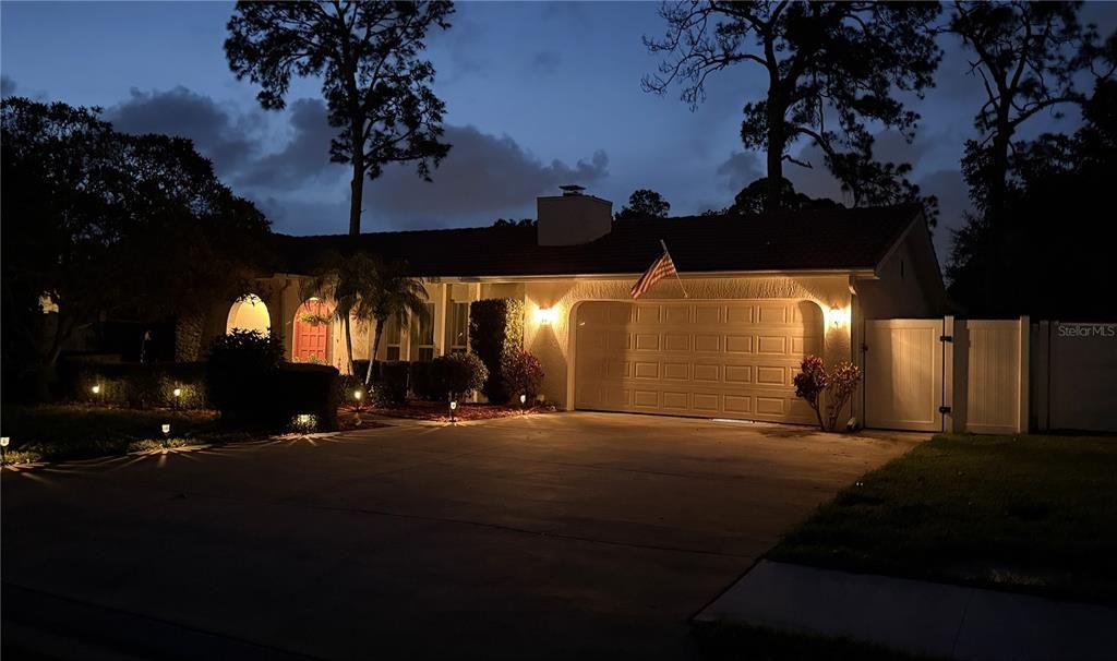 For Sale: $584,500 (3 beds, 2 baths, 1882 Square Feet)