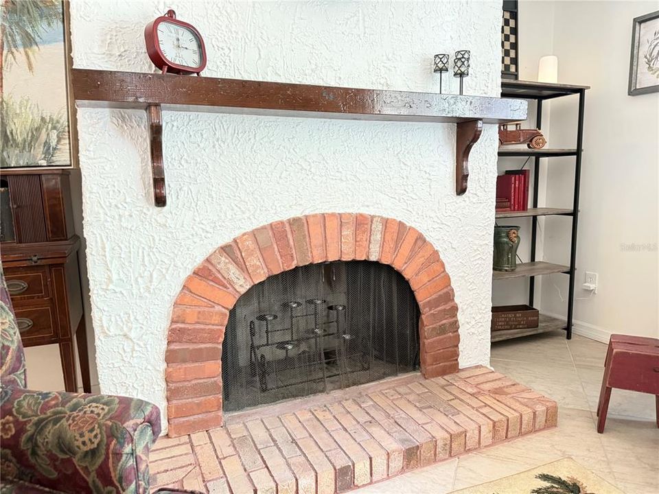 For Sale: $584,500 (3 beds, 2 baths, 1882 Square Feet)