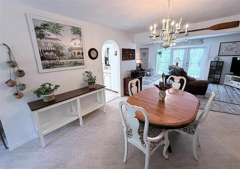 For Sale: $584,500 (3 beds, 2 baths, 1882 Square Feet)