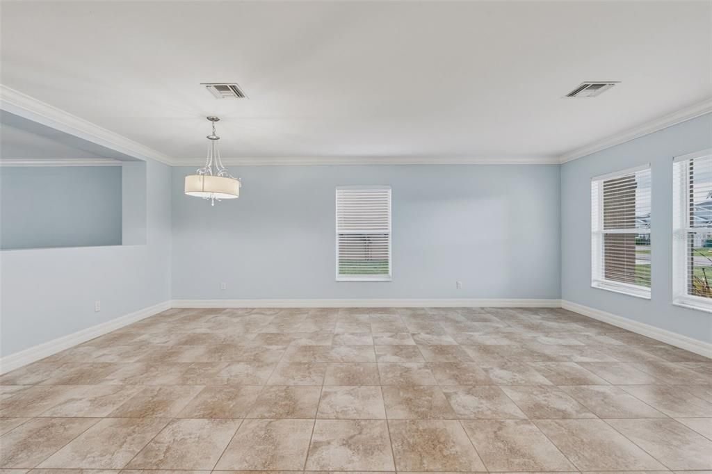 На продажу: $375,000 (4 спален, 2 ванн, 2809 Квадратных фут)