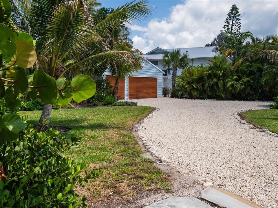 For Sale: $2,500,000 (0.24 acres)
