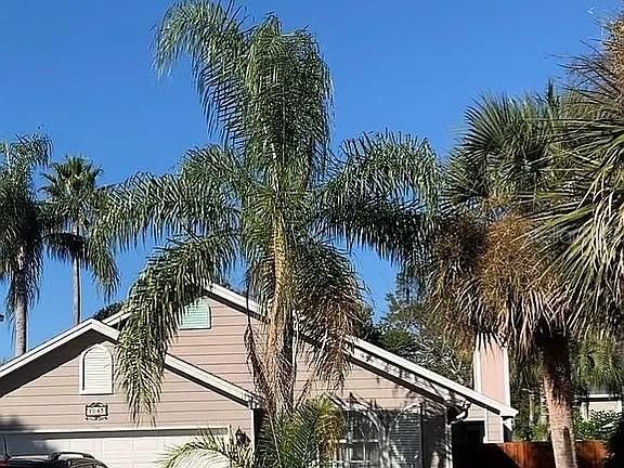 For Sale: $609,500 (3 beds, 2 baths, 1559 Square Feet)