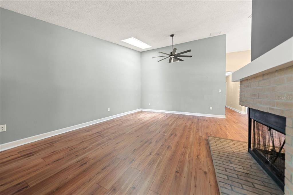 For Sale: $450,000 (3 beds, 2 baths, 1445 Square Feet)
