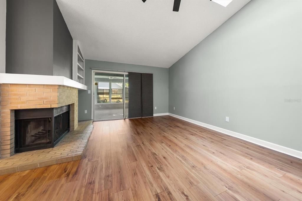 For Sale: $450,000 (3 beds, 2 baths, 1445 Square Feet)