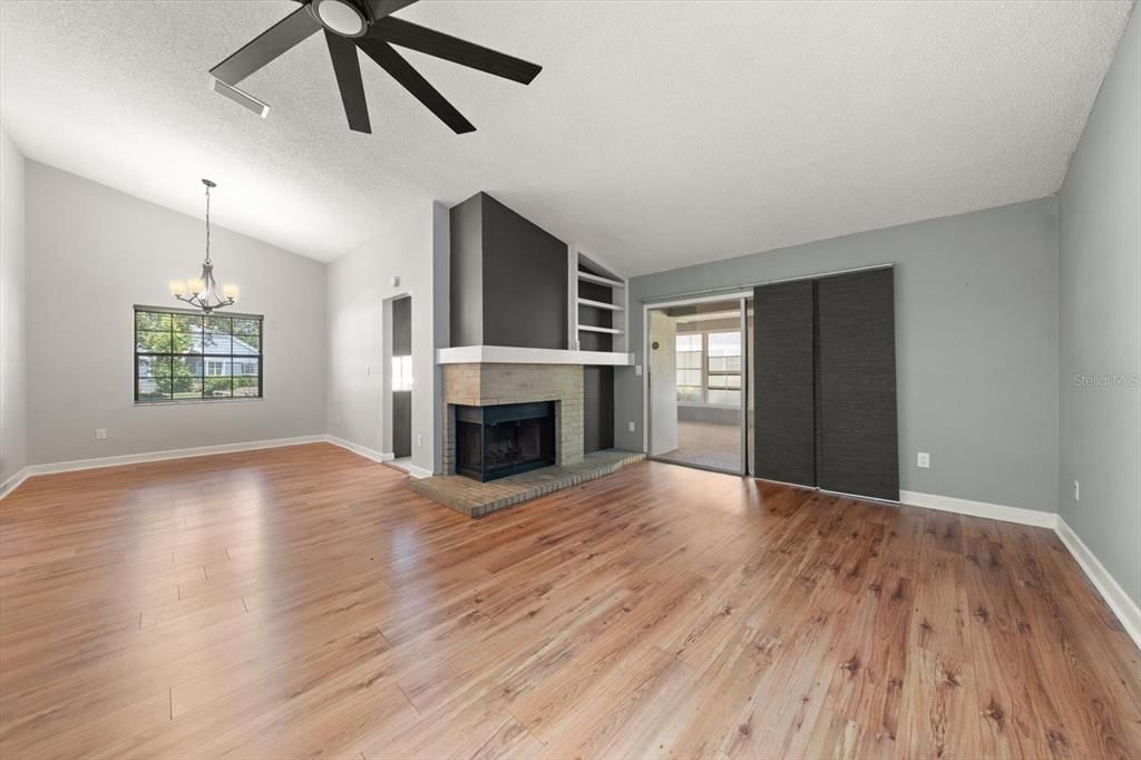 For Sale: $450,000 (3 beds, 2 baths, 1445 Square Feet)