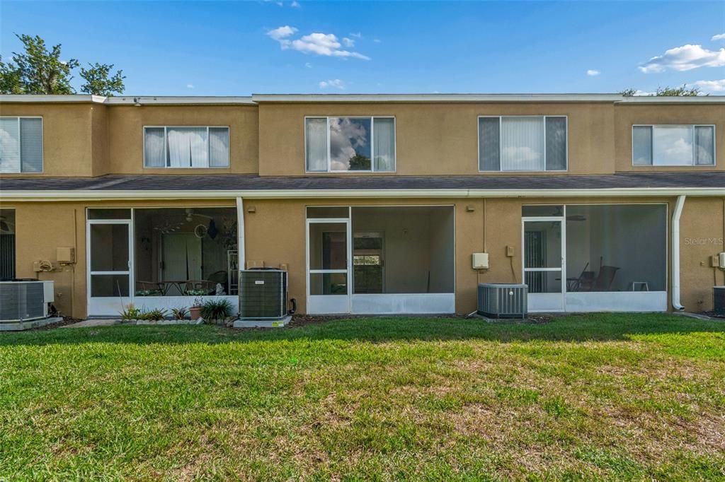 На продажу: $199,900 (2 спален, 1 ванн, 1184 Квадратных фут)