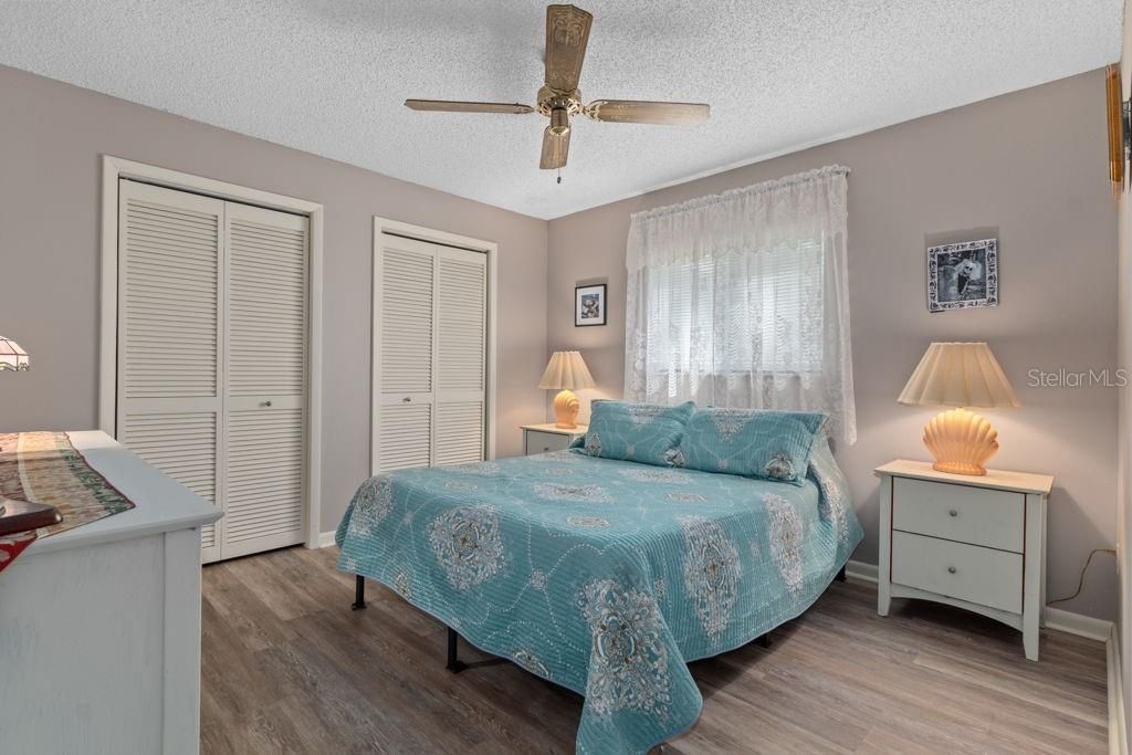 For Sale: $385,000 (3 beds, 2 baths, 1738 Square Feet)