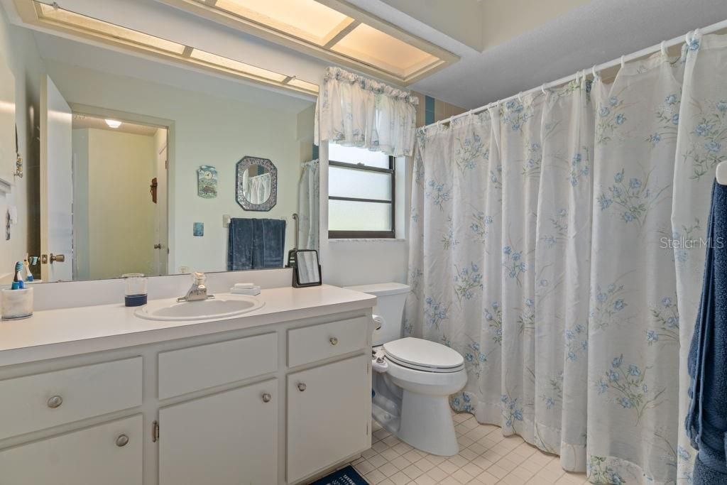 For Sale: $385,000 (3 beds, 2 baths, 1738 Square Feet)