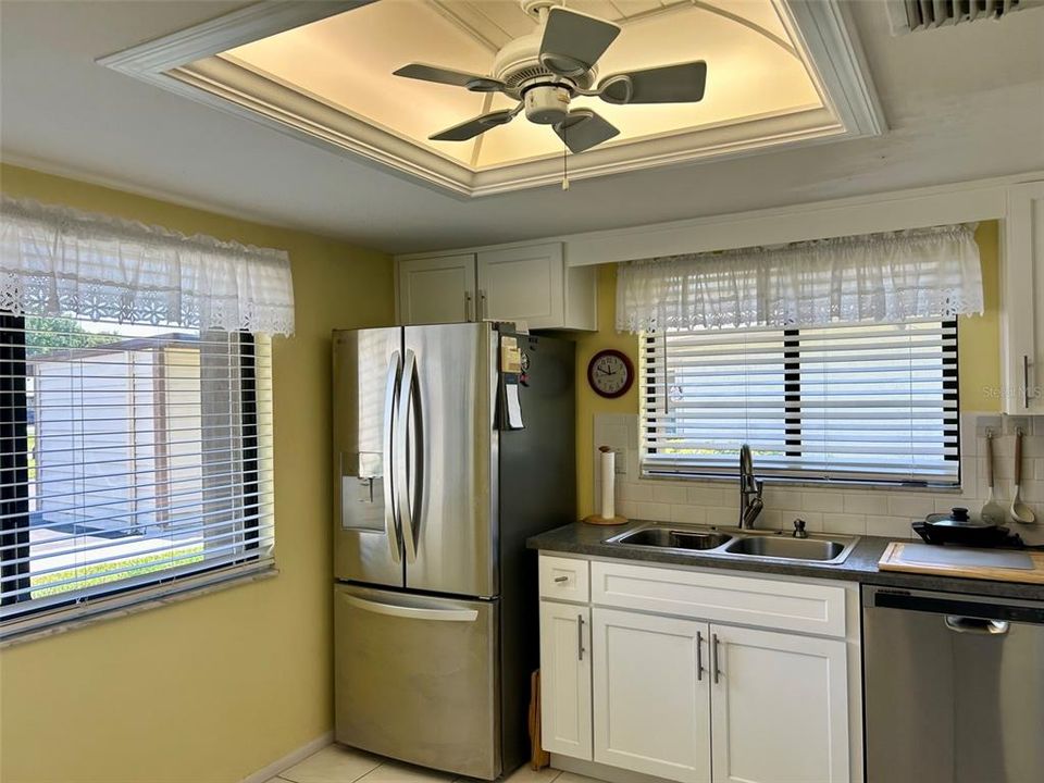 For Sale: $264,900 (2 beds, 2 baths, 980 Square Feet)