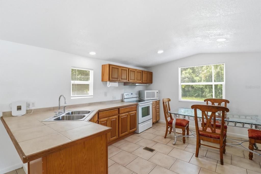 En Venta: $160,000 (2 camas, 1 baños, 840 Pies cuadrados)