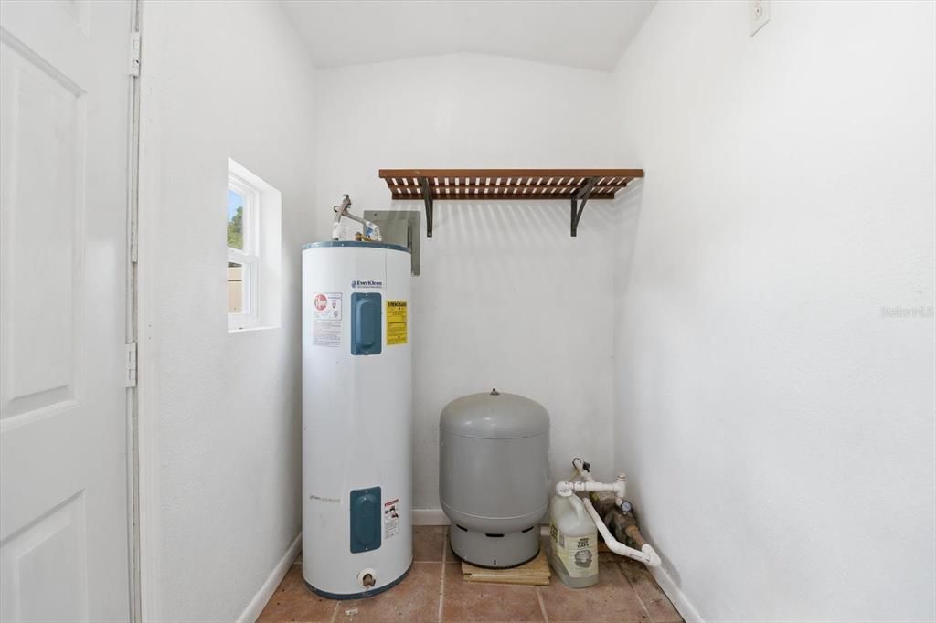 En Venta: $160,000 (2 camas, 1 baños, 840 Pies cuadrados)