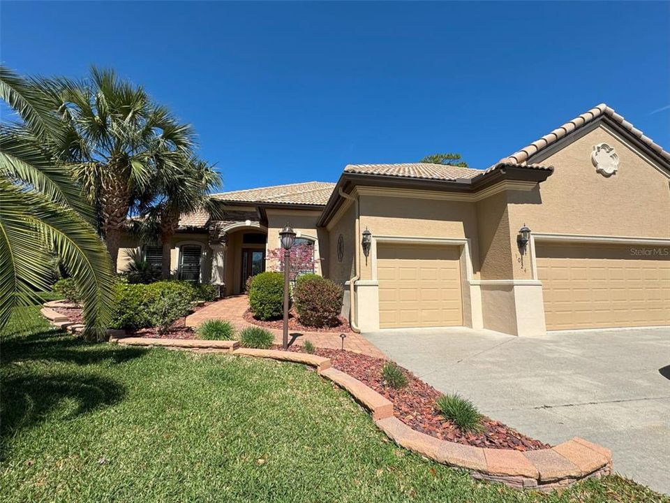 For Rent: $3,500 (3 beds, 2 baths, 2177 Square Feet)