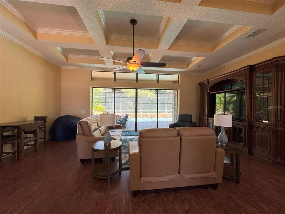 For Rent: $3,500 (3 beds, 2 baths, 2177 Square Feet)