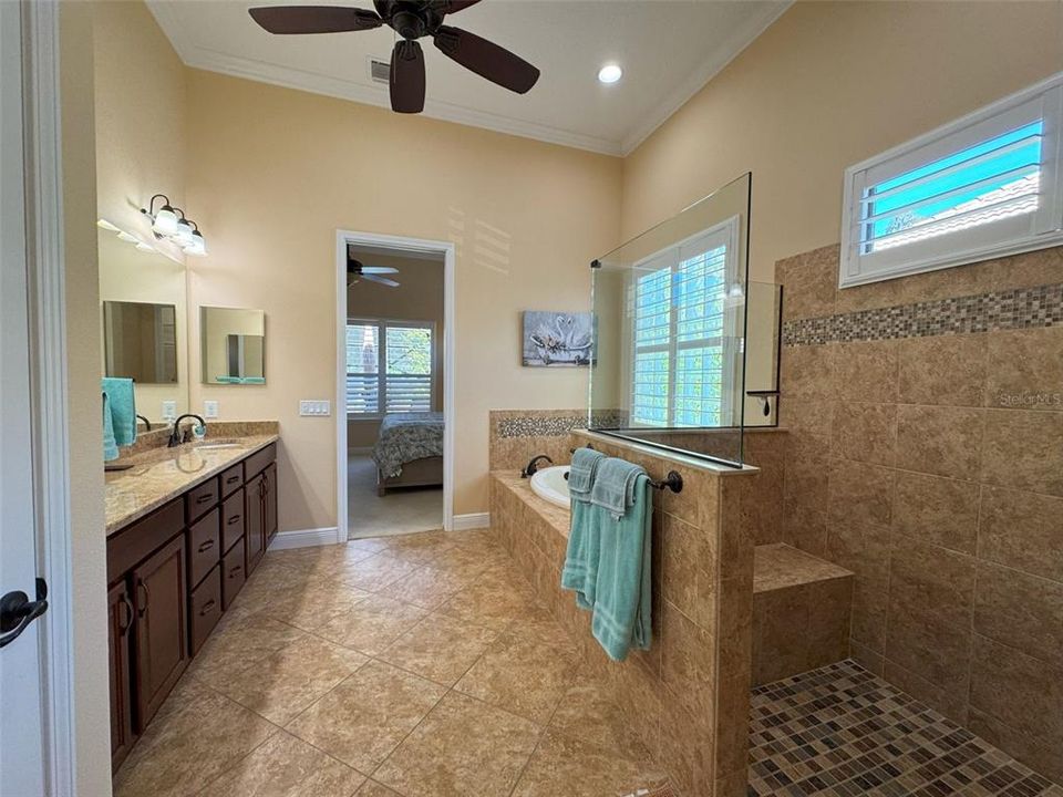 For Rent: $3,500 (3 beds, 2 baths, 2177 Square Feet)