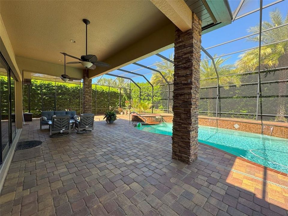 For Rent: $3,500 (3 beds, 2 baths, 2177 Square Feet)