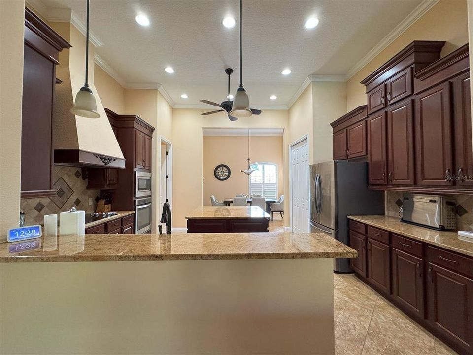 For Rent: $3,500 (3 beds, 2 baths, 2177 Square Feet)