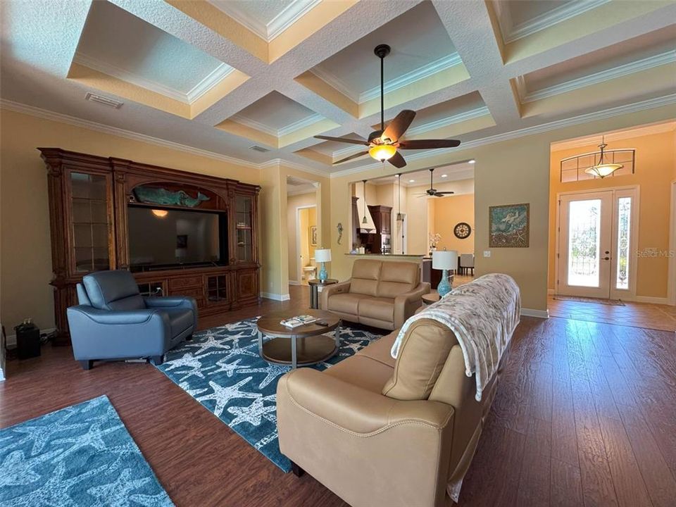 For Rent: $3,500 (3 beds, 2 baths, 2177 Square Feet)