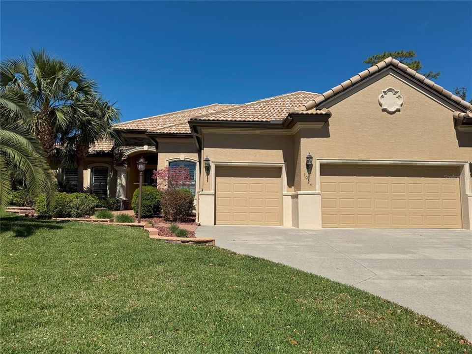For Rent: $3,500 (3 beds, 2 baths, 2177 Square Feet)