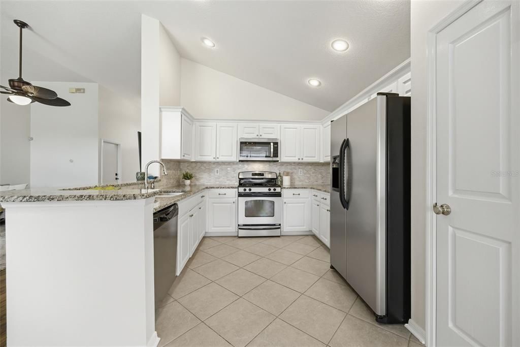 For Sale: $540,000 (3 beds, 2 baths, 1504 Square Feet)