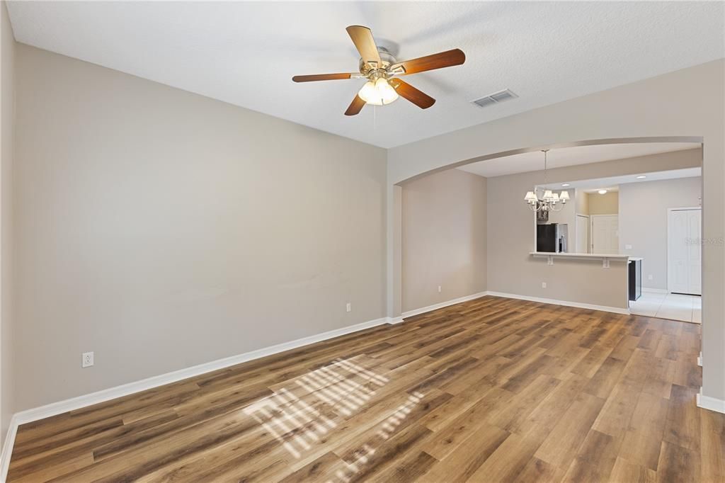 For Rent: $2,200 (3 beds, 2 baths, 1629 Square Feet)
