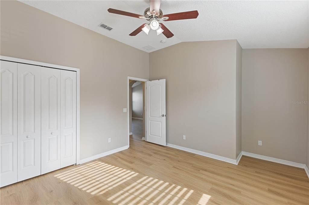 For Rent: $2,200 (3 beds, 2 baths, 1629 Square Feet)