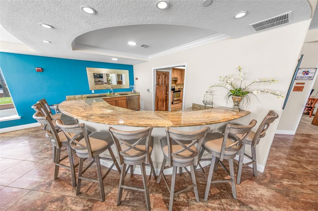 For Sale: $695,000 (3 beds, 3 baths, 2454 Square Feet)
