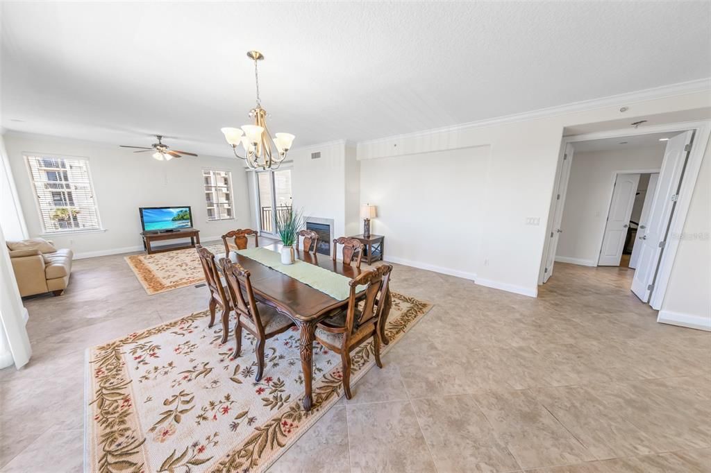 For Sale: $695,000 (3 beds, 3 baths, 2454 Square Feet)