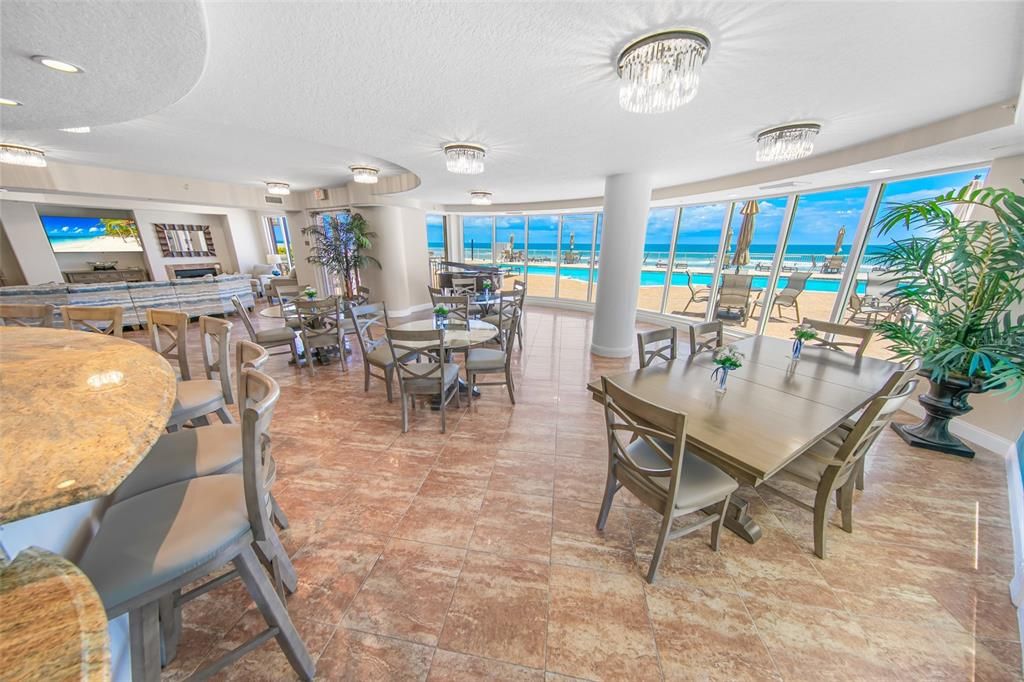 For Sale: $695,000 (3 beds, 3 baths, 2454 Square Feet)