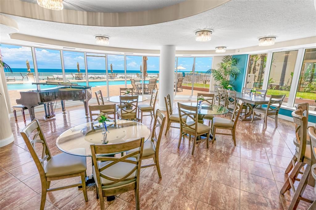 For Sale: $695,000 (3 beds, 3 baths, 2454 Square Feet)