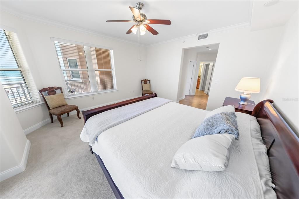 For Sale: $695,000 (3 beds, 3 baths, 2454 Square Feet)