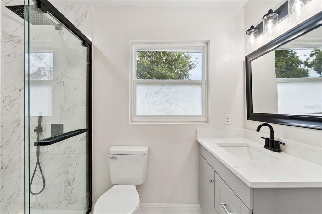 For Rent: $2,250 (4 beds, 2 baths, 1126 Square Feet)