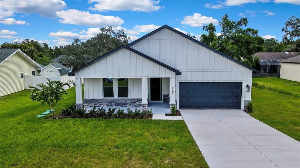 For Sale: $409,000 (4 beds, 3 baths, 2061 Square Feet)