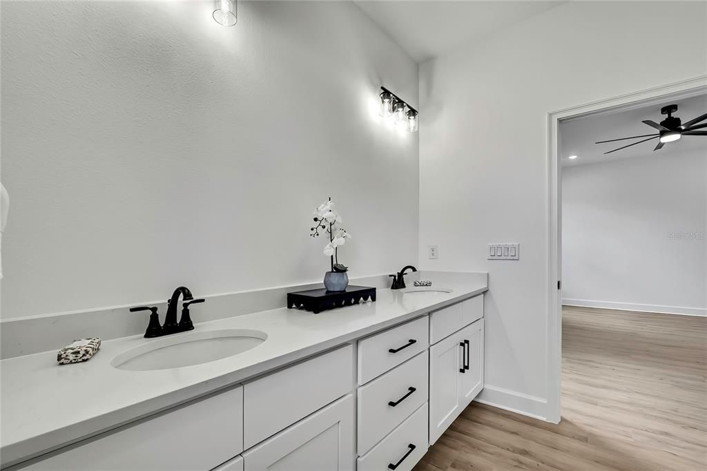 For Sale: $409,000 (4 beds, 3 baths, 2061 Square Feet)