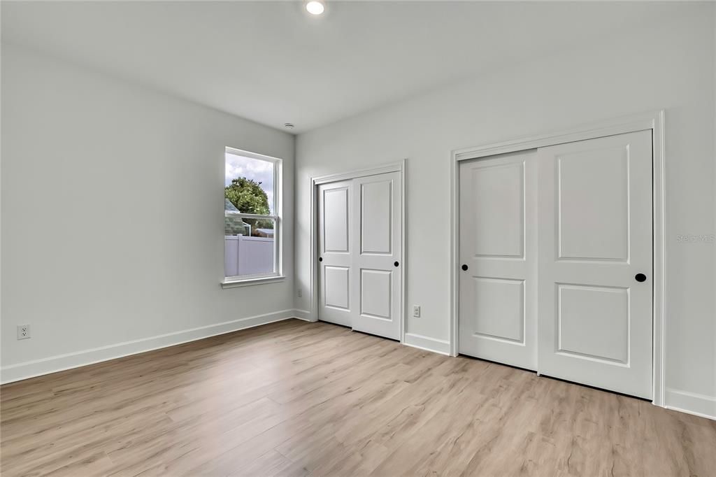 For Sale: $409,000 (4 beds, 3 baths, 2061 Square Feet)