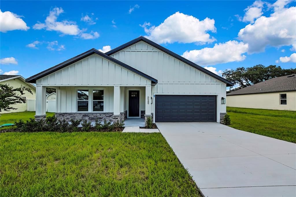 For Sale: $409,000 (4 beds, 3 baths, 2061 Square Feet)