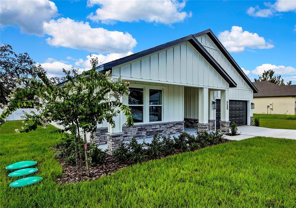 For Sale: $409,000 (4 beds, 3 baths, 2061 Square Feet)