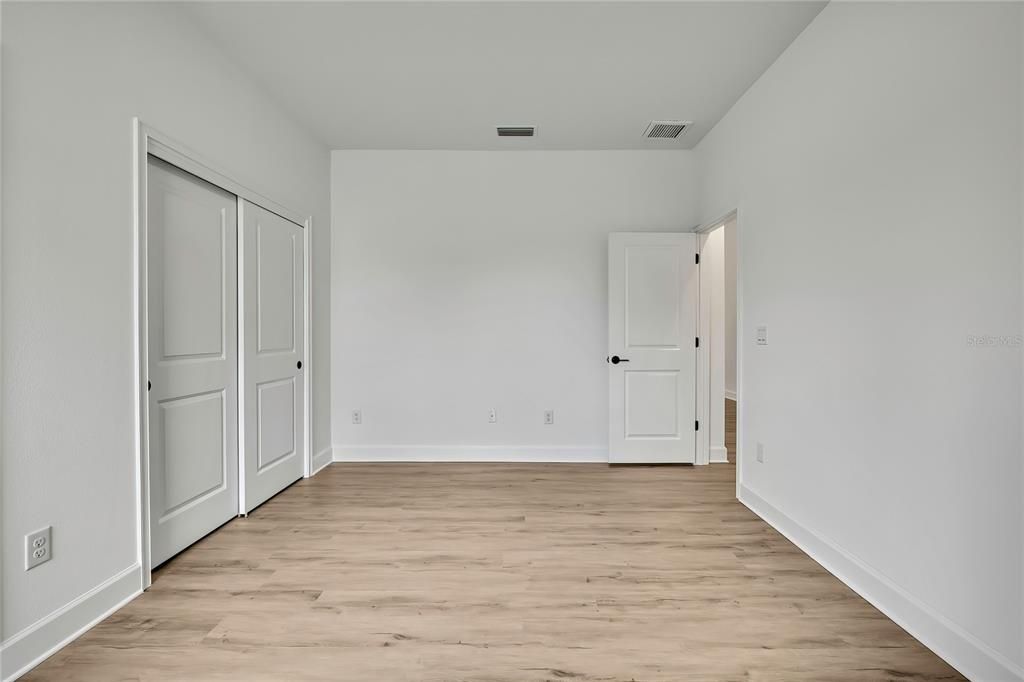 For Sale: $409,000 (4 beds, 3 baths, 2061 Square Feet)