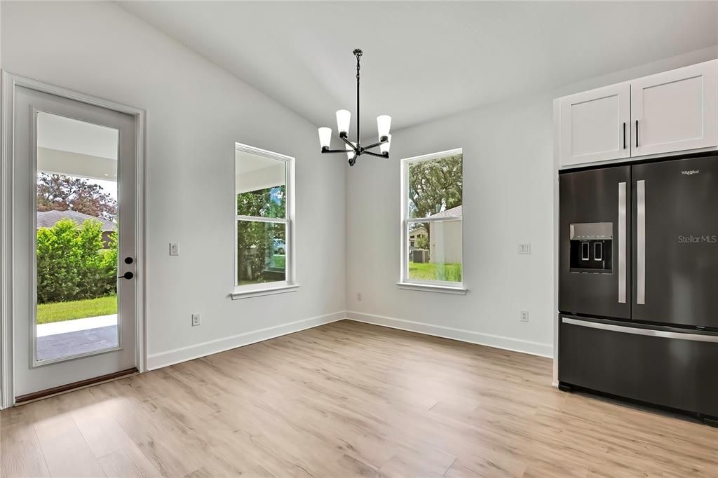 For Sale: $409,000 (4 beds, 3 baths, 2061 Square Feet)