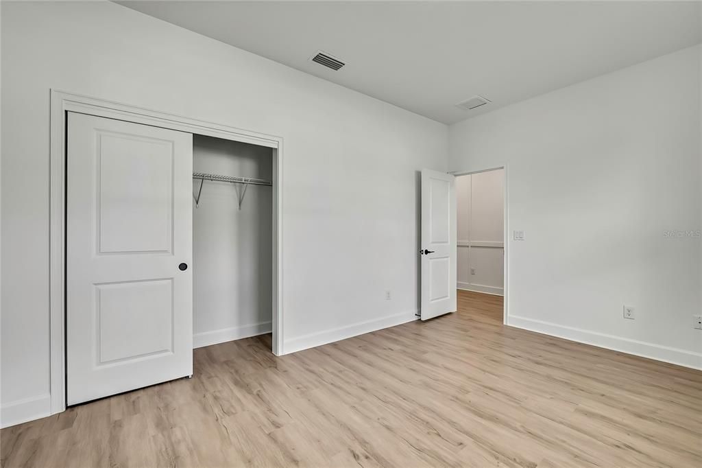 For Sale: $409,000 (4 beds, 3 baths, 2061 Square Feet)