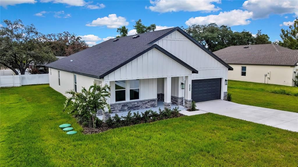For Sale: $409,000 (4 beds, 3 baths, 2061 Square Feet)
