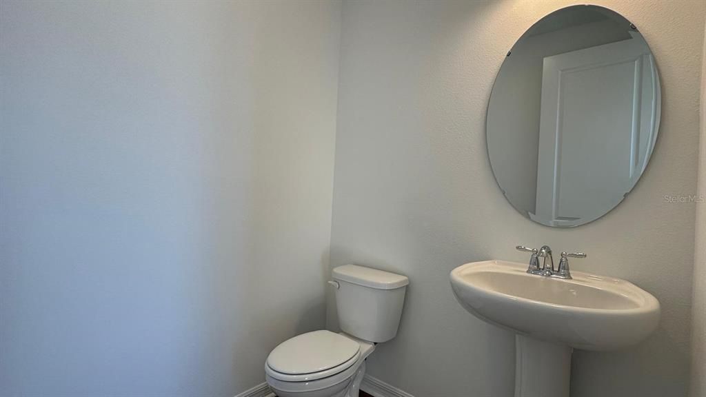 For Rent: $2,500 (3 beds, 2 baths, 1738 Square Feet)