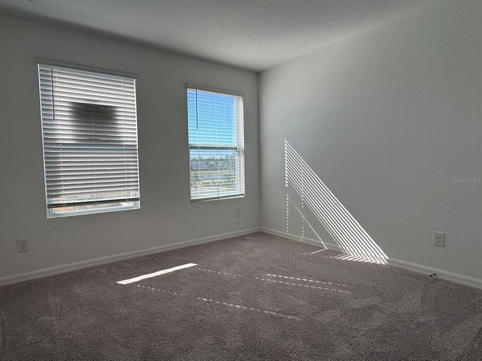 For Rent: $2,500 (3 beds, 2 baths, 1738 Square Feet)