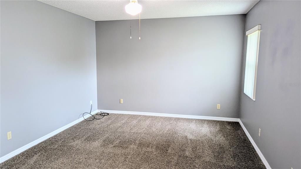 For Rent: $1,900 (3 beds, 2 baths, 1667 Square Feet)