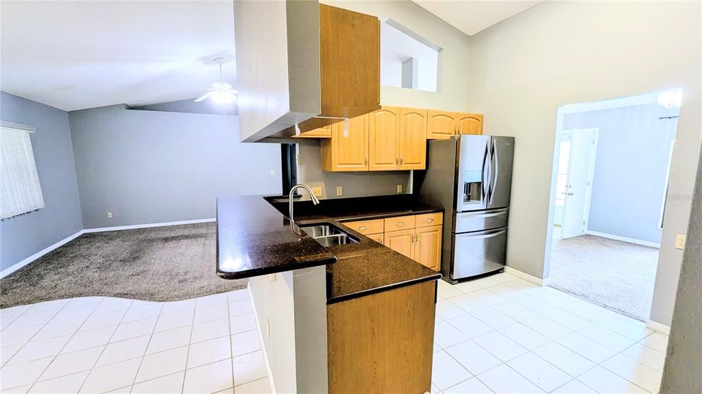 For Rent: $1,900 (3 beds, 2 baths, 1667 Square Feet)
