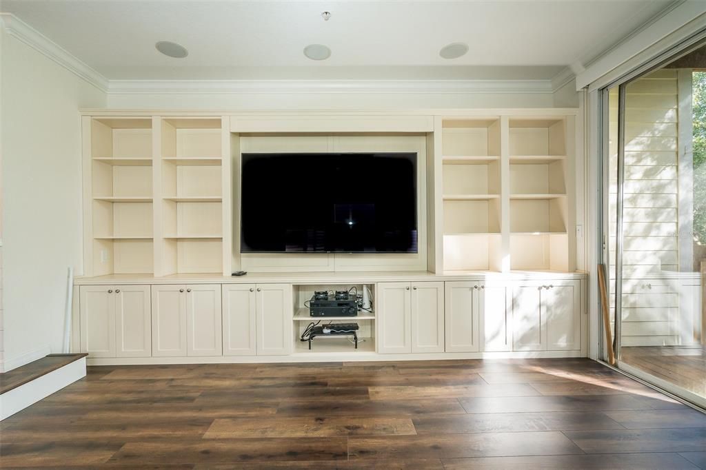 For Rent: $3,500 (3 beds, 2 baths, 2340 Square Feet)