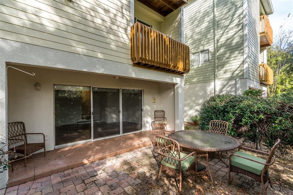 For Rent: $3,500 (3 beds, 2 baths, 2340 Square Feet)