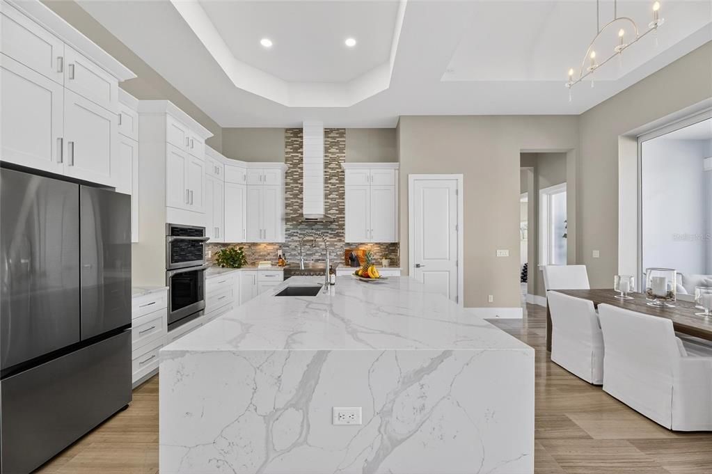Active With Contract: $779,000 (3 beds, 3 baths, 2571 Square Feet)